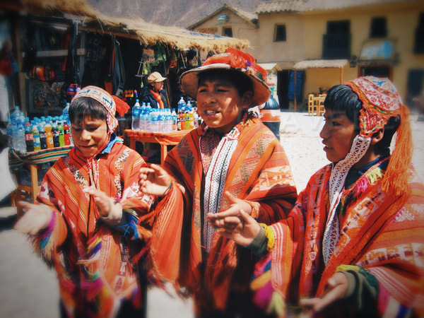 Ollantaytambo-boys